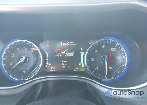 2018 Chrysler Pacifica Touring L Plus z USA, uszkodzony, nr VIN 2C4RC1EG5JR305642